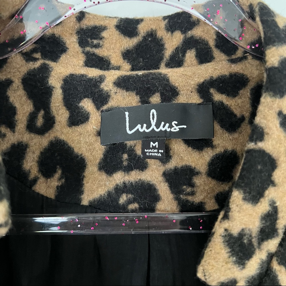 ✨HOST PICK ✨Lulus leopard print jacket Feline Fantastic Tan Leopard Print Coat - Picture 3 of 8